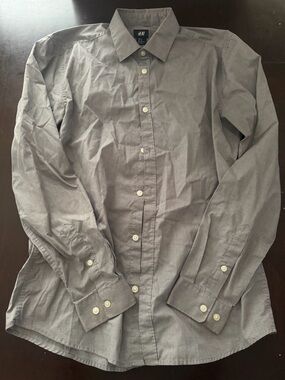 H&M Men's Charcoal Gray Button-Down Dress Shirt